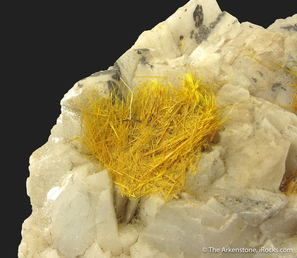 Wakabayashilite on Calcite image