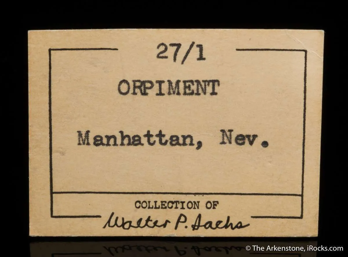 Wakabayashilite on Calcite - image 9