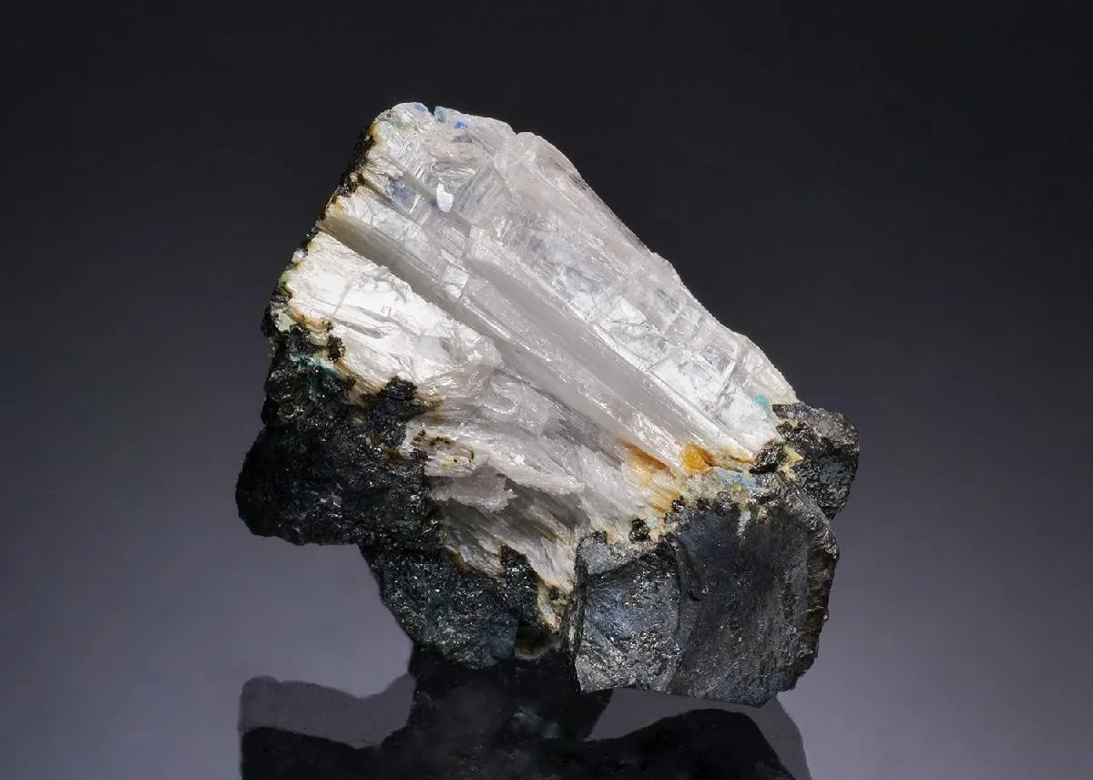 WARIKAHNITE with Leiteite - image 1