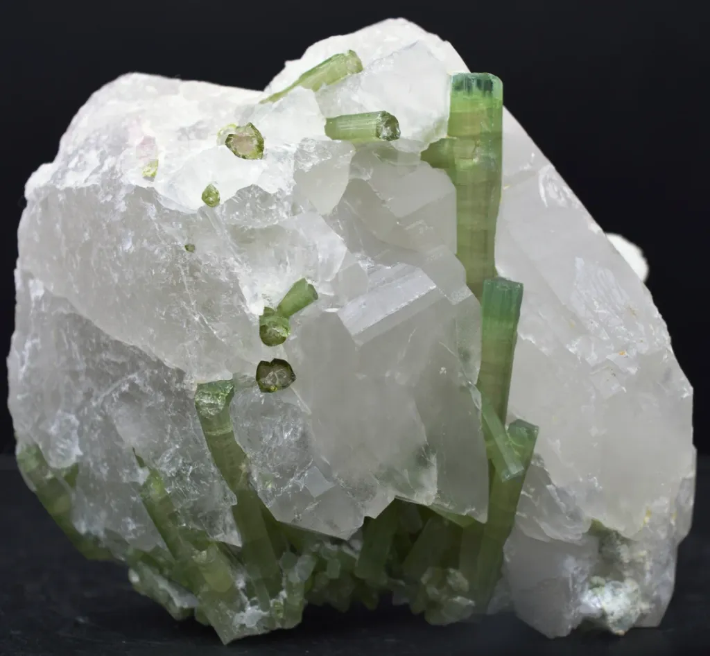 Watermelon Tourmaline Quartz - 576 grams - Pederneira mine, São José da Safira, Minas Gerais, Brazil image