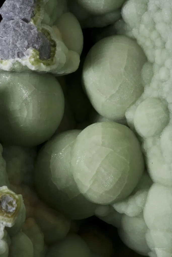 Wavellite - image 3