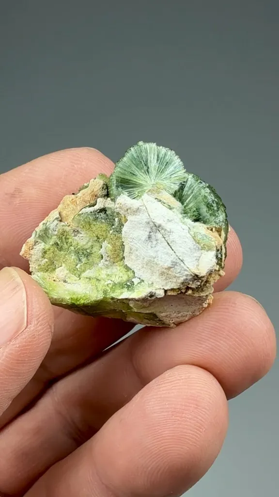 Wavellite - image 2