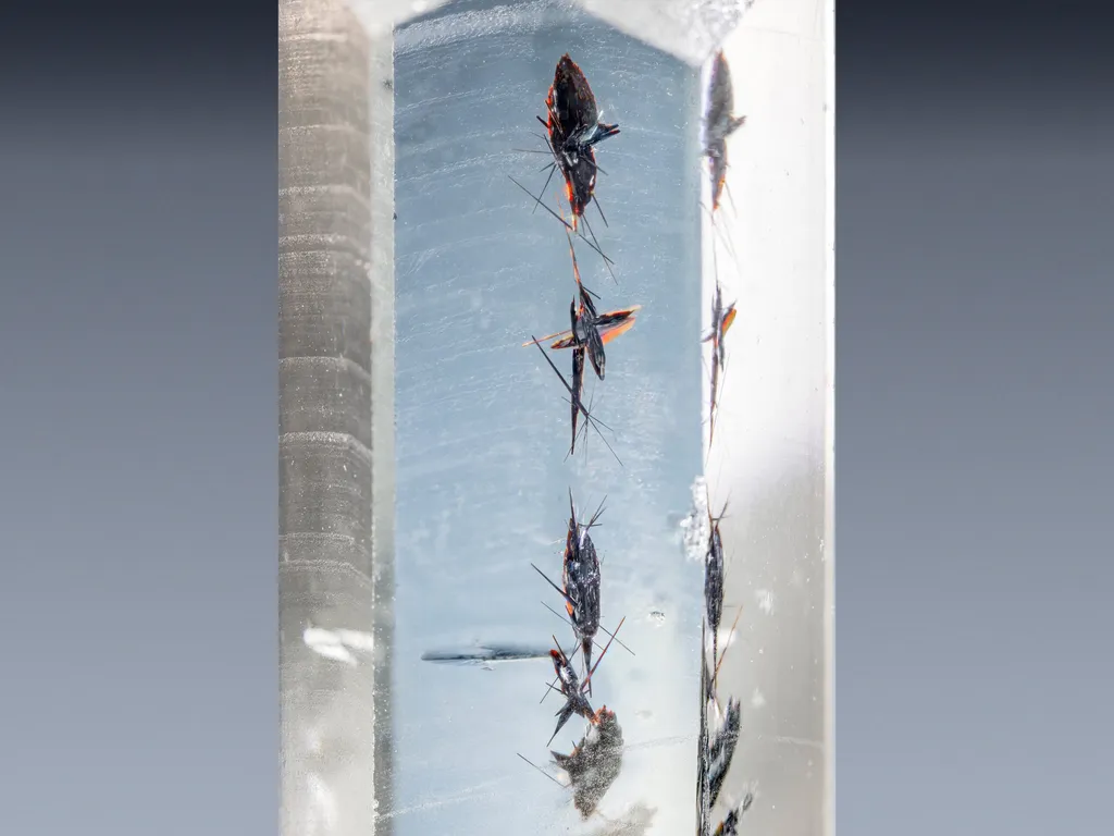 Weird Inclusion Aquamarine Crystal from Shengus Pakistan - image 2