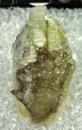 Weloganite image