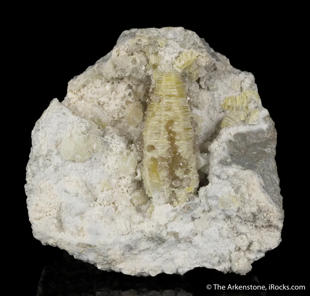 Weloganite, Dawsonite, Quartz - image 3
