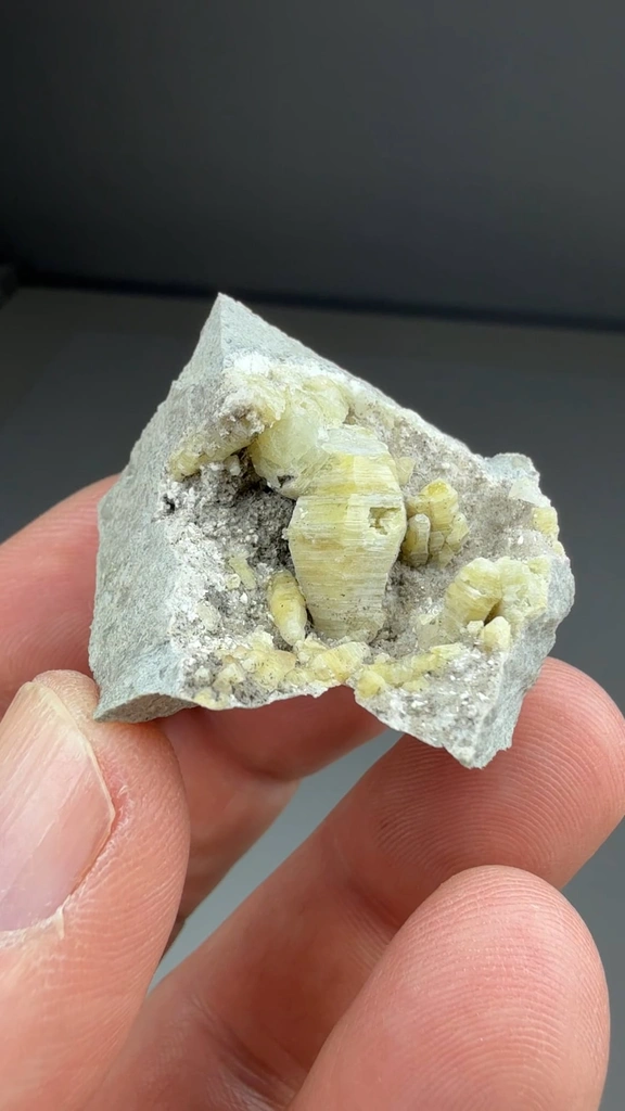 Weloganite from Francon quarry, Québec, Canada - image 2
