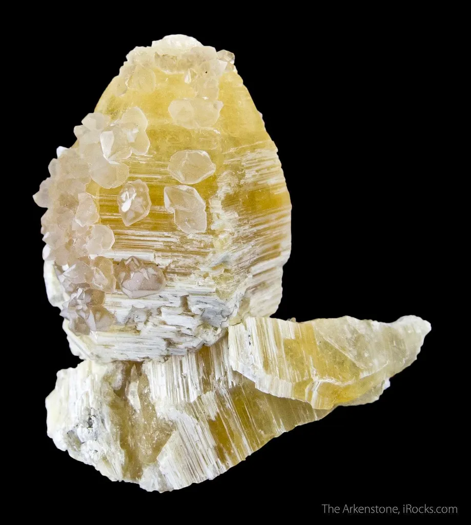 Weloganite with Quartz - image 3