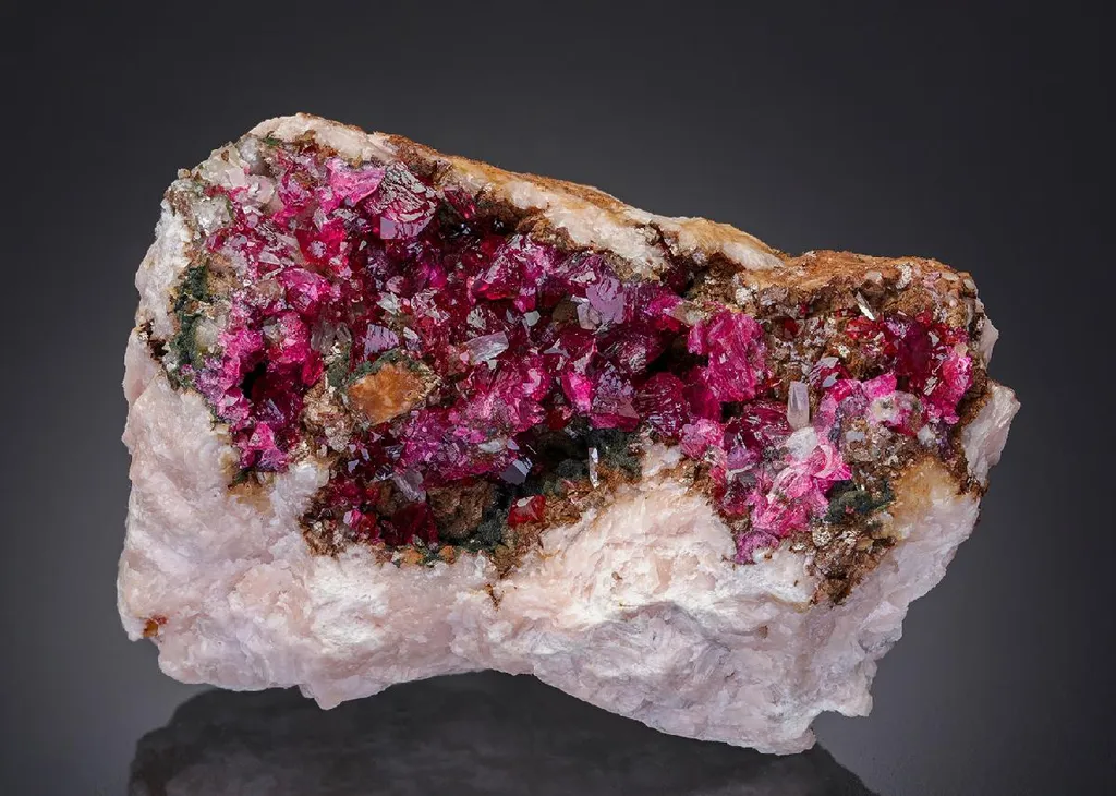 Wendwilsonite with Calcite image