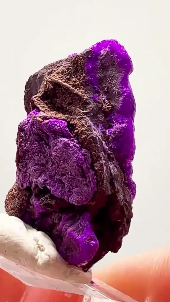WESSELS MINE Sugilite — THAT PURPLE IS INSANE - image 3