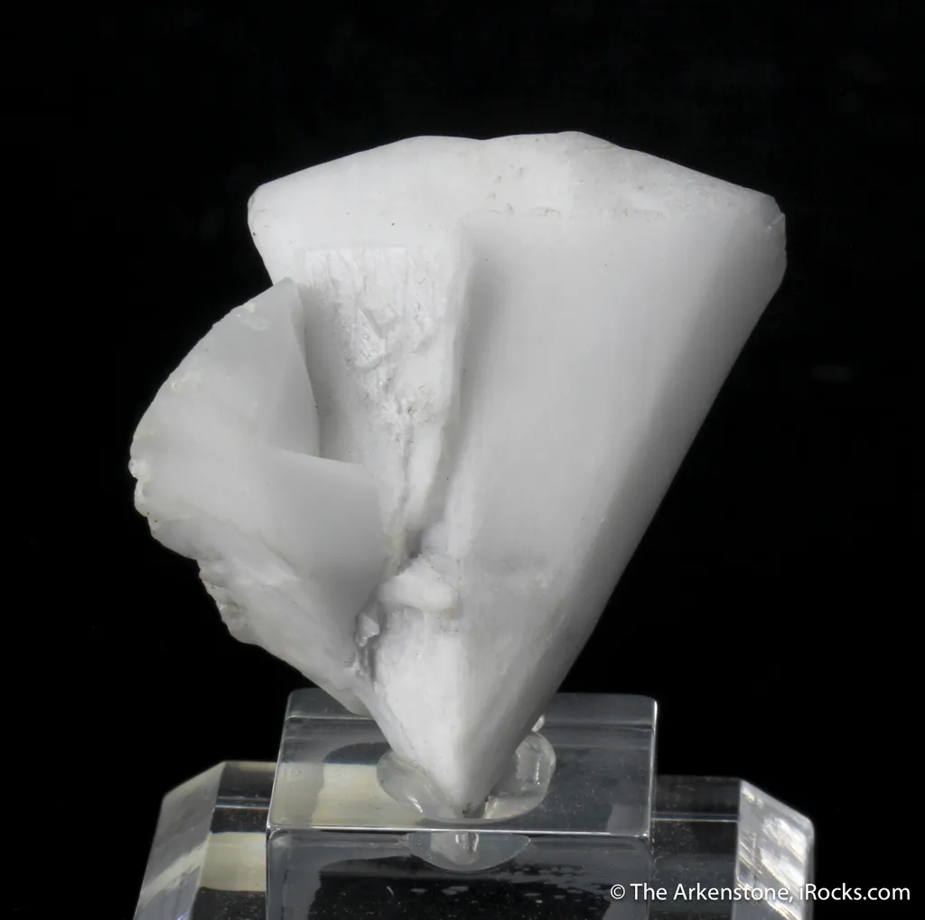 Whewellite (twinned) - image 4