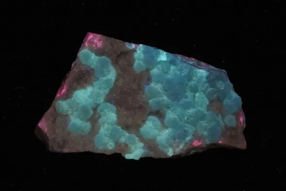 Willemite on Dolomite - image 6