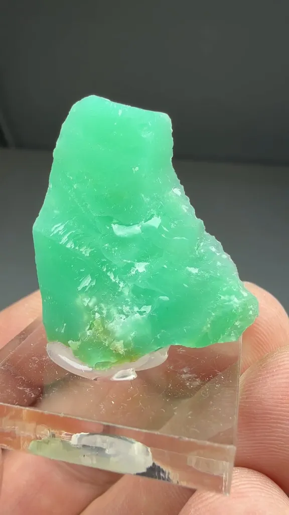 Willemseite in Quartz - image 2