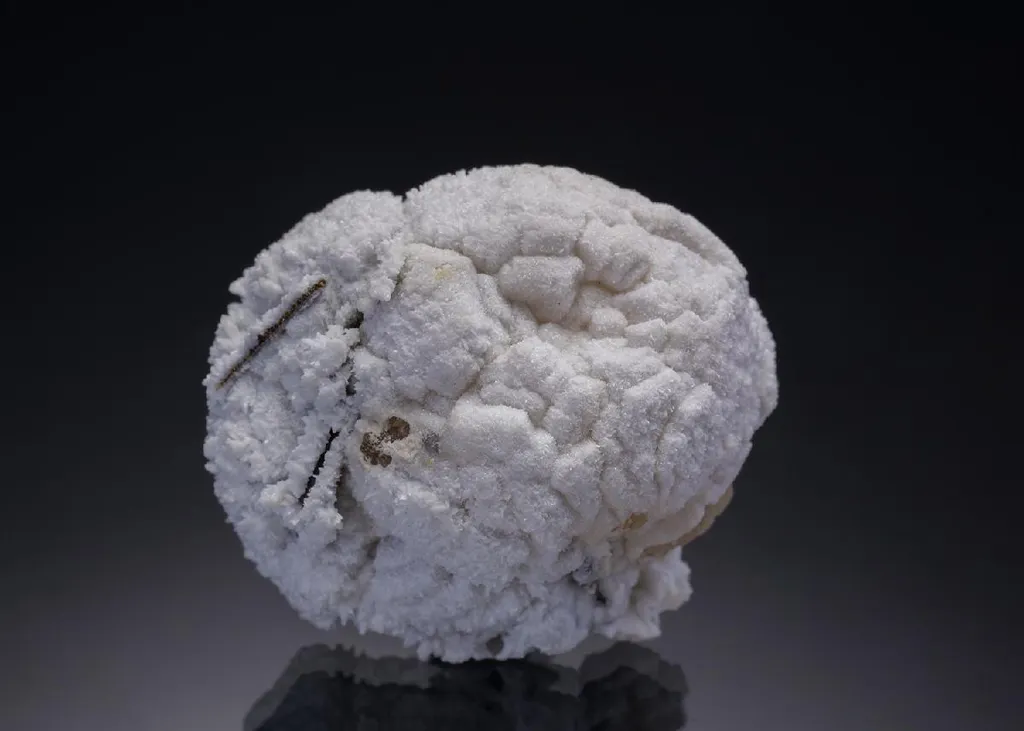 Witherite coated by Baryte image