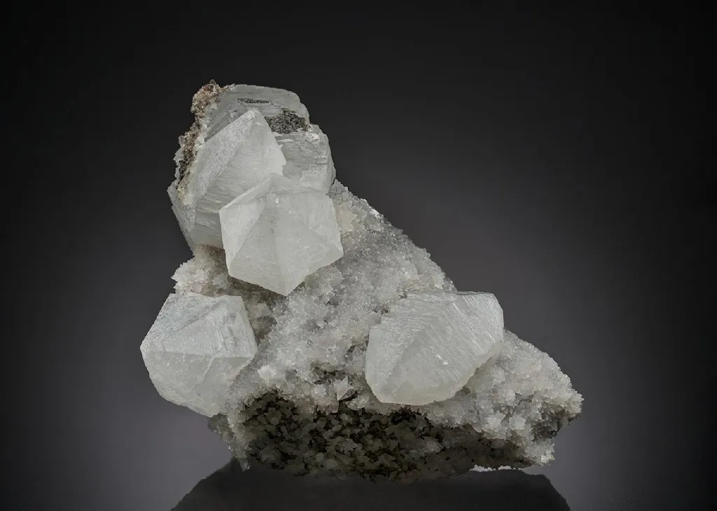 Witherite with ALSTONITE image