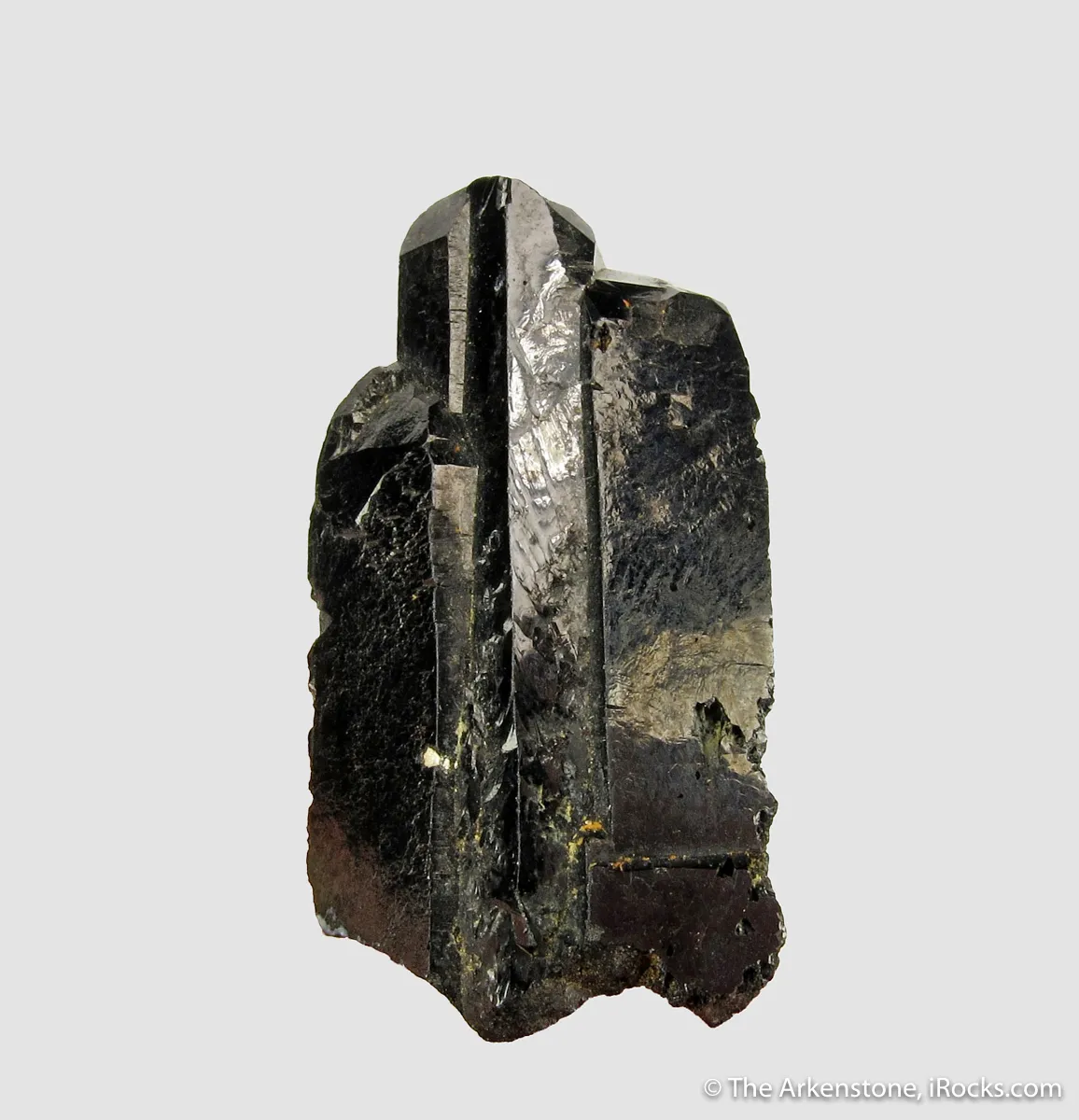 Wodginite Epitaxial on Cassiterite - image 1