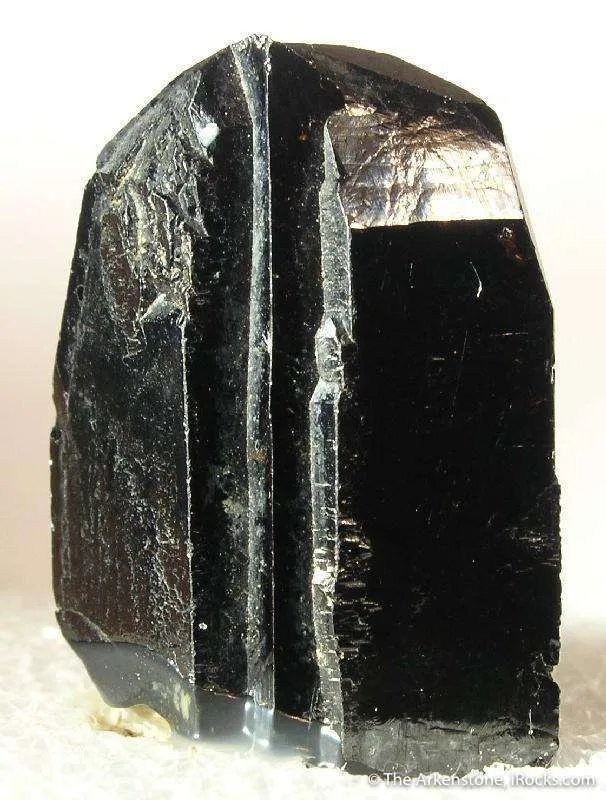 Wodginite Epitaxial on Cassiterite image