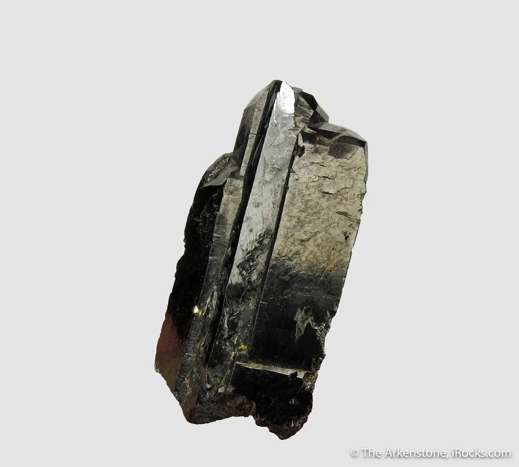 Wodginite Epitaxial on Cassiterite - image 3