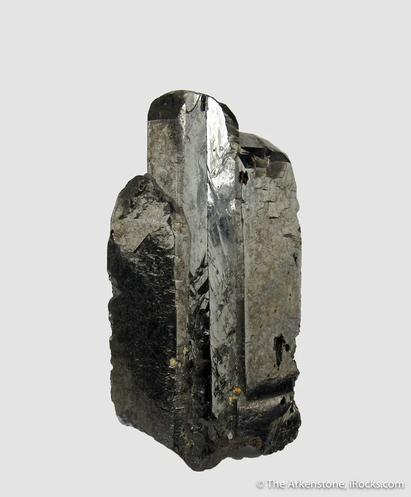 Wodginite Epitaxial on Cassiterite - image 5