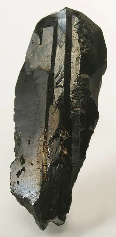 Wodginite Epitaxial on Cassiterite - image 3