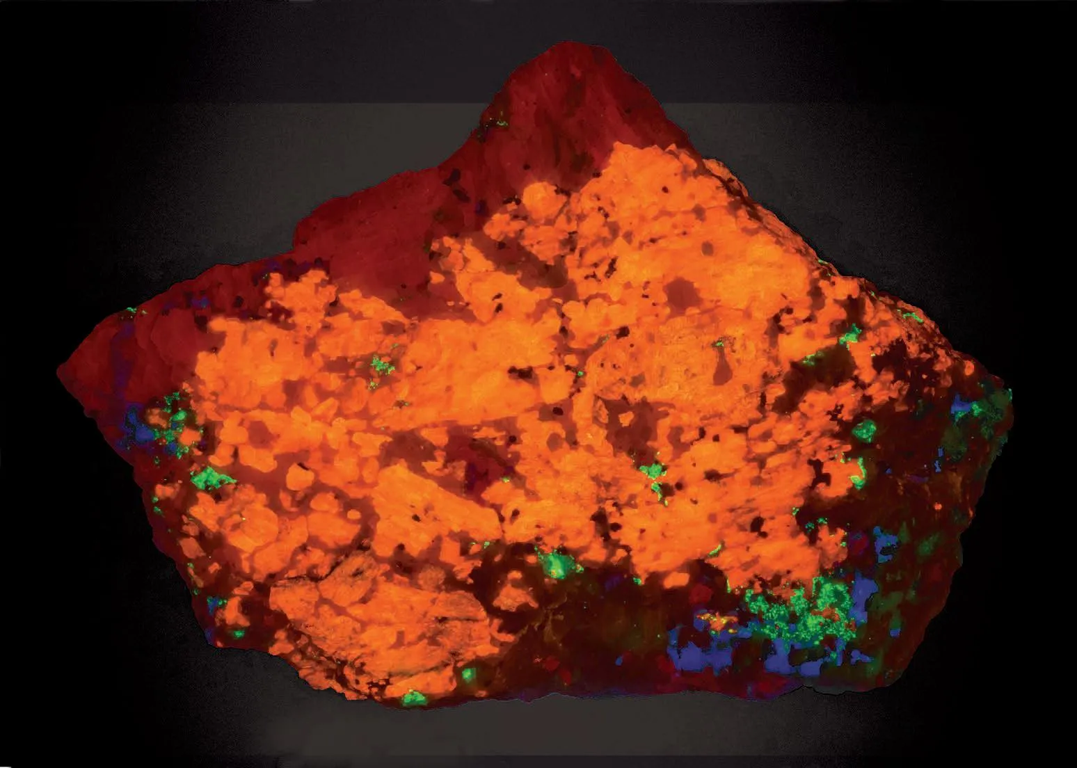 Wollastonite, Calcite, Willemite, Franklinite, Andradite - image 1