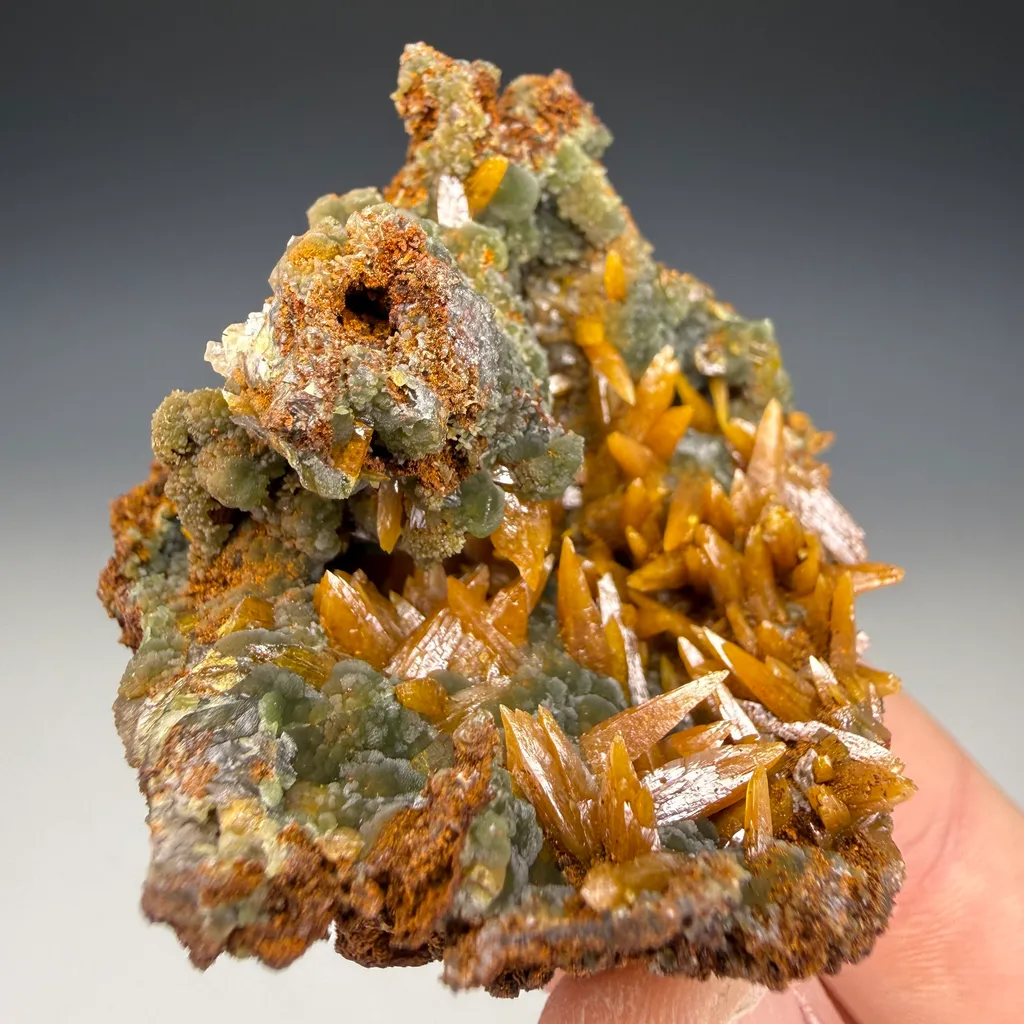 Wulfenite - image 3