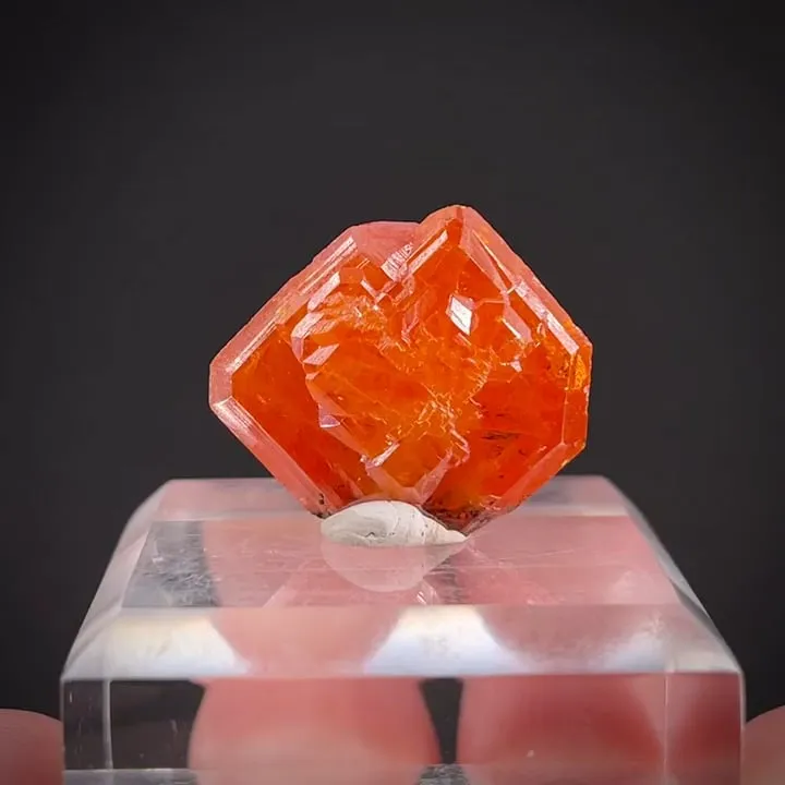 Wulfenite - image 2