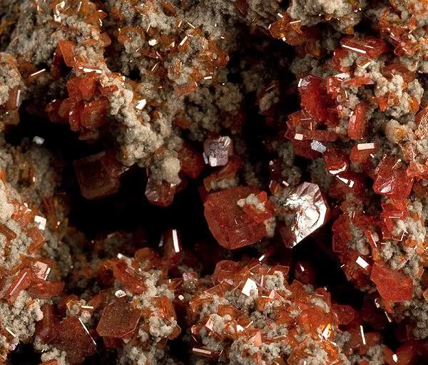 Wulfenite - image 2