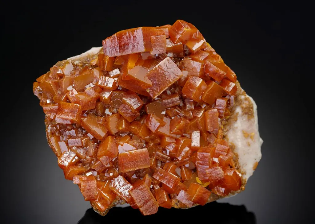 Wulfenite image