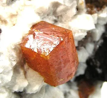 Wulfenite image