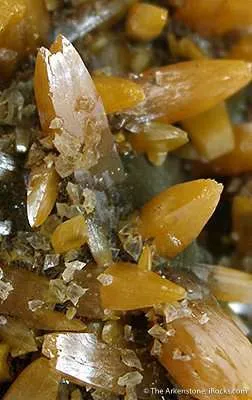 Wulfenite - image 2