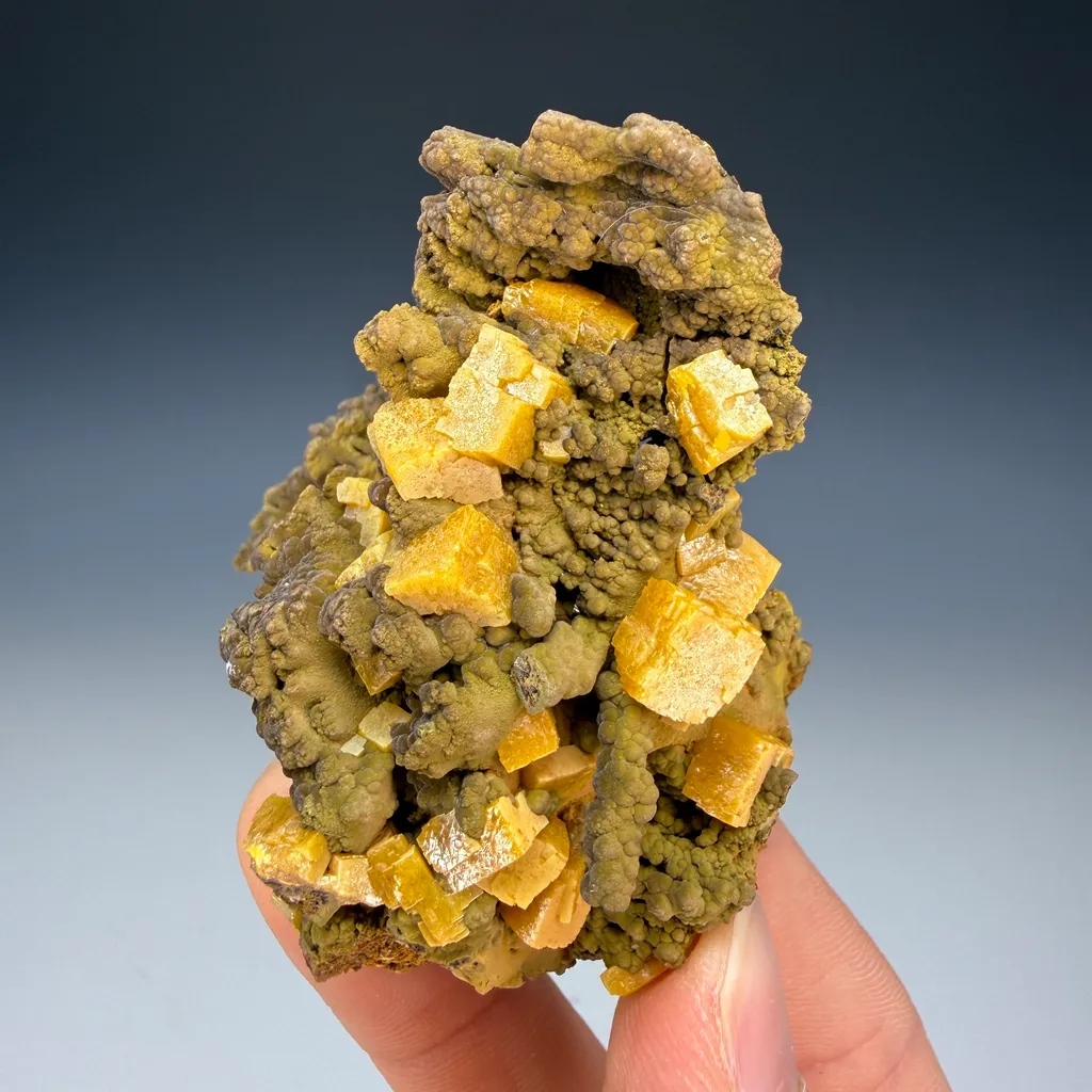 Wulfenite - image 3
