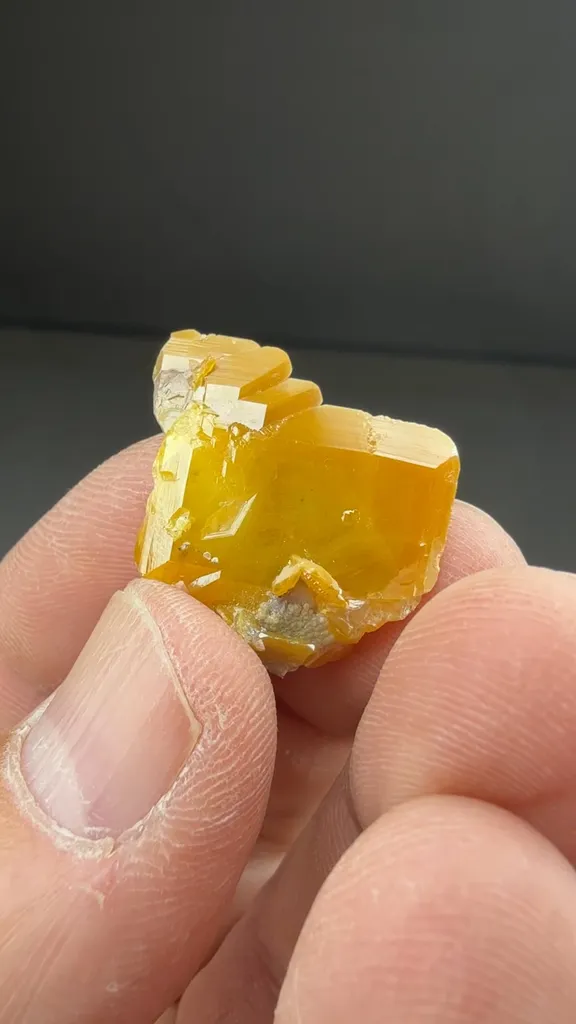 Wulfenite - image 2