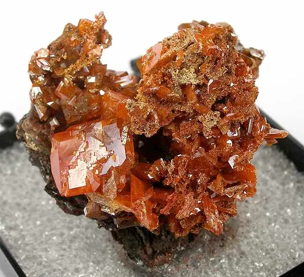Wulfenite image
