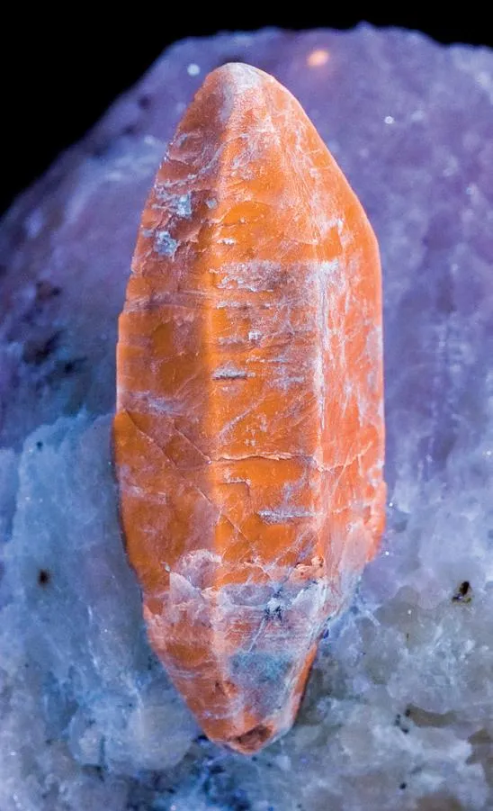 Wulfenite - image 1