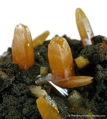 Wulfenite - image 2