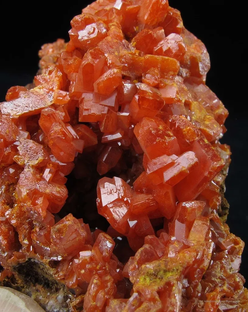 Wulfenite - image 3