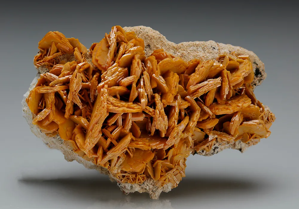 Wulfenite image