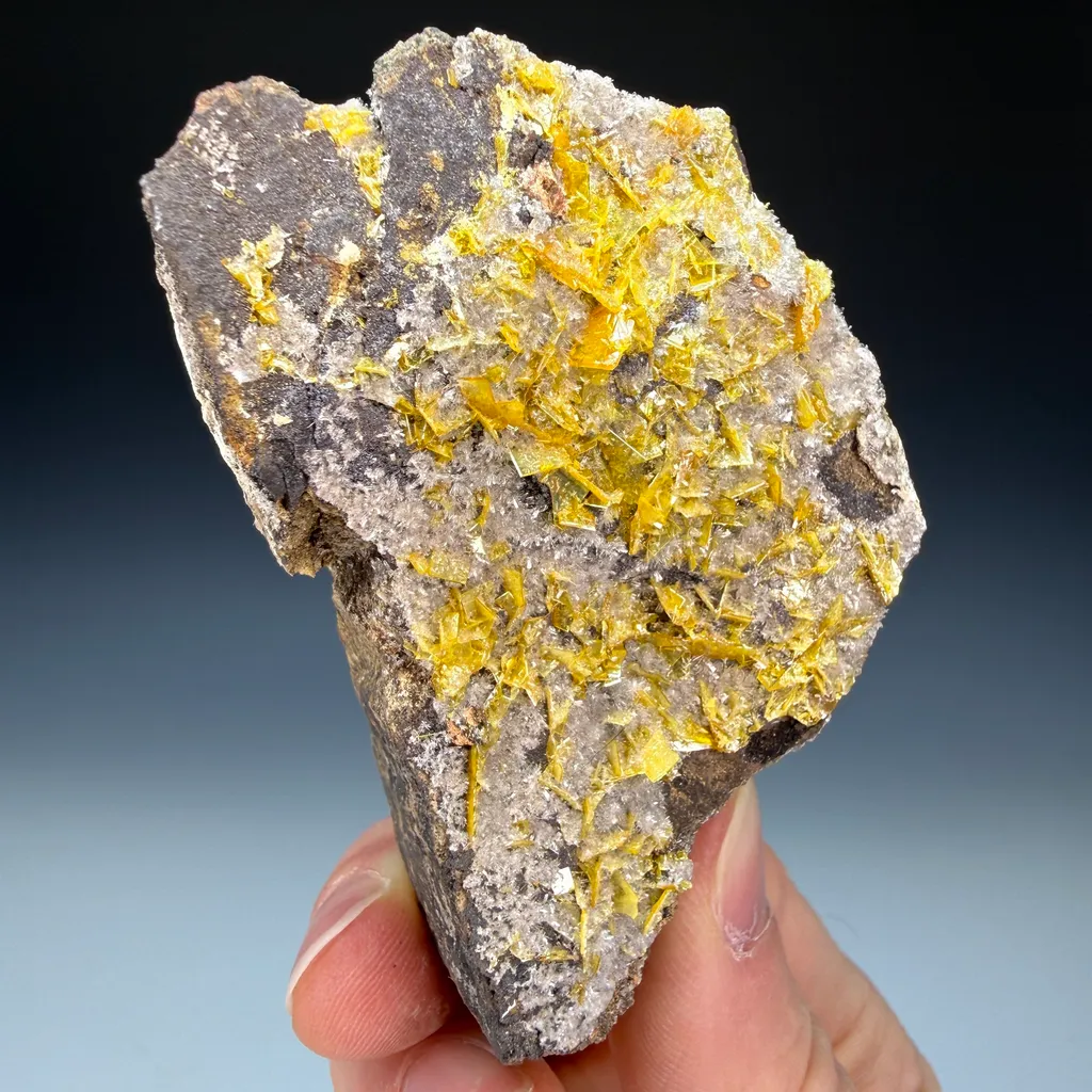 Wulfenite - image 2