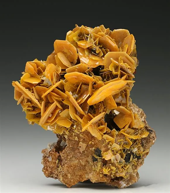 Wulfenite image