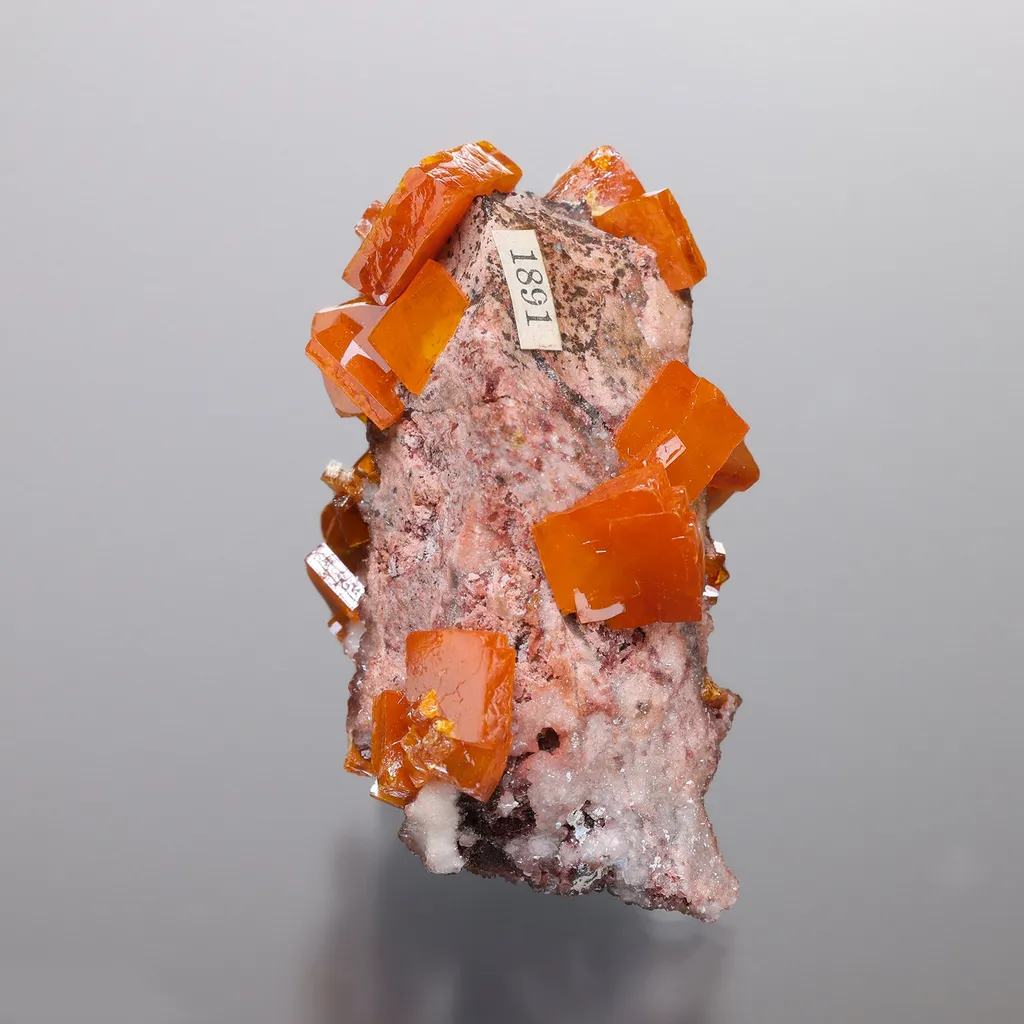 Wulfenite image