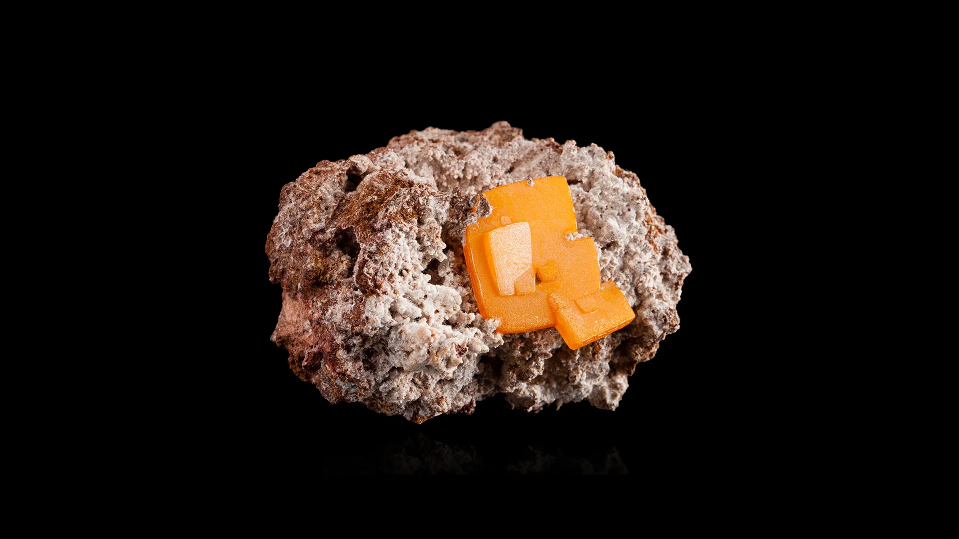 Wulfenite - image 1