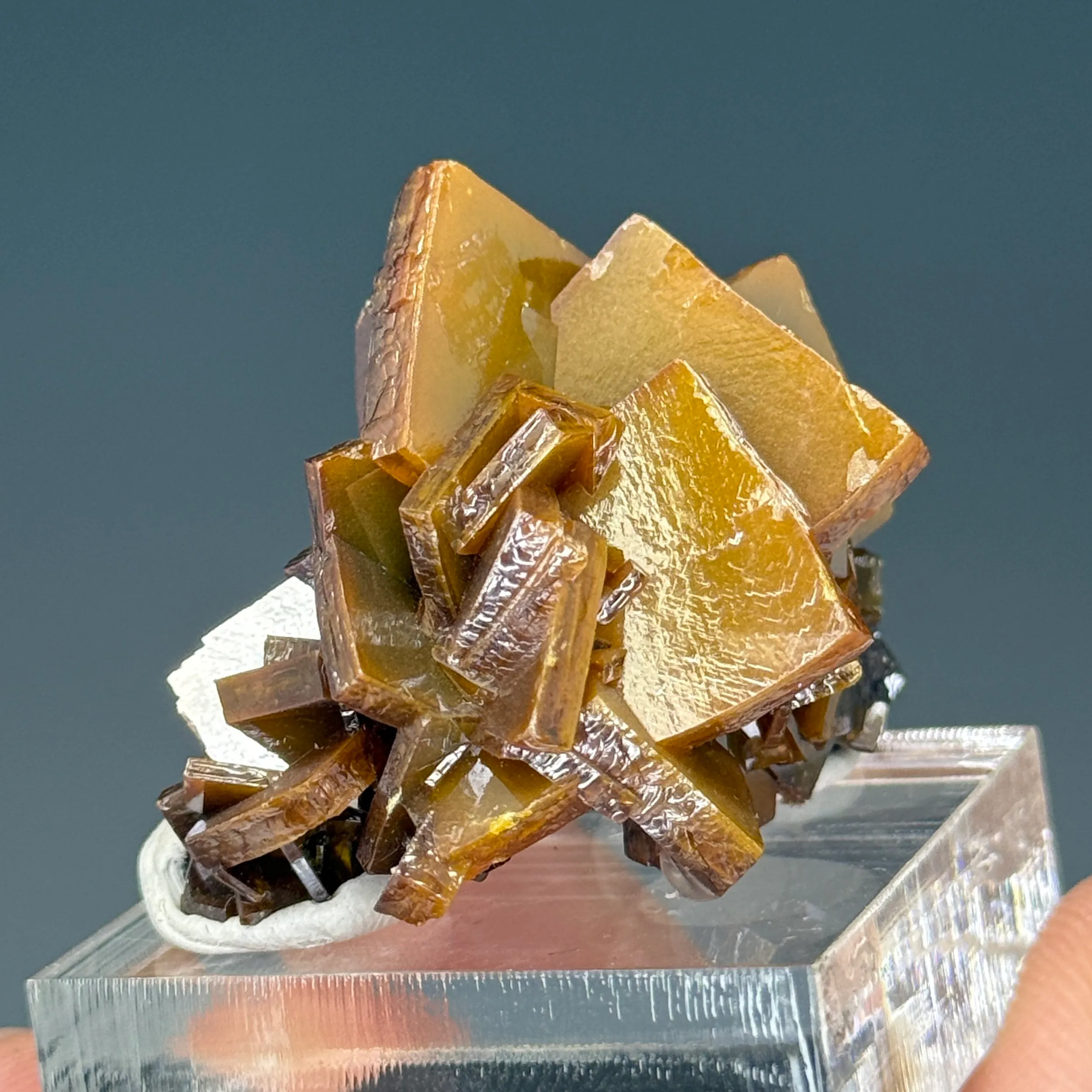 Wulfenite - image 2