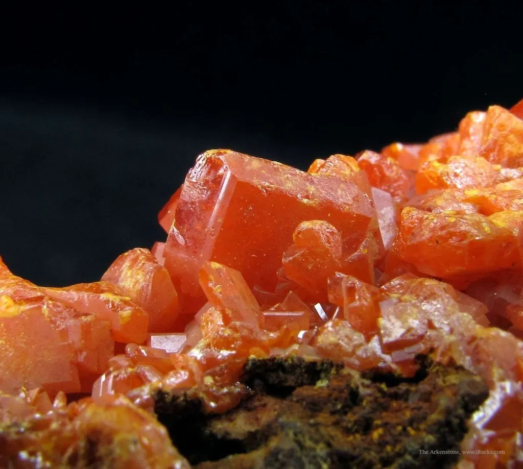 Wulfenite - image 4