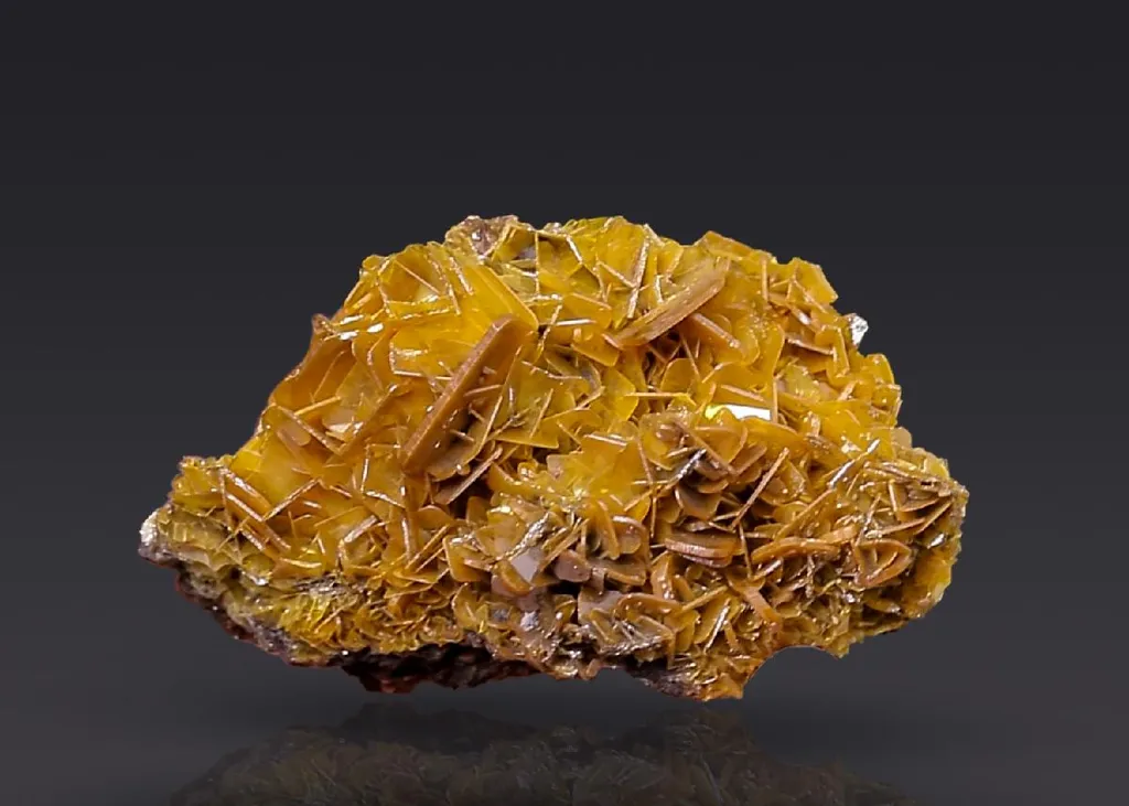 Wulfenite image