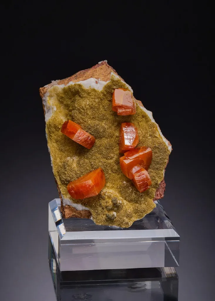 Wulfenite image