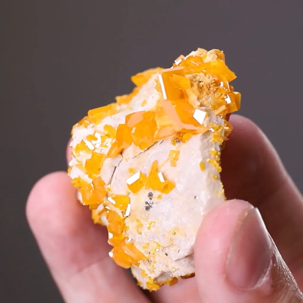 Wulfenite - image 2