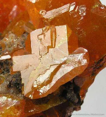 Wulfenite - image 3