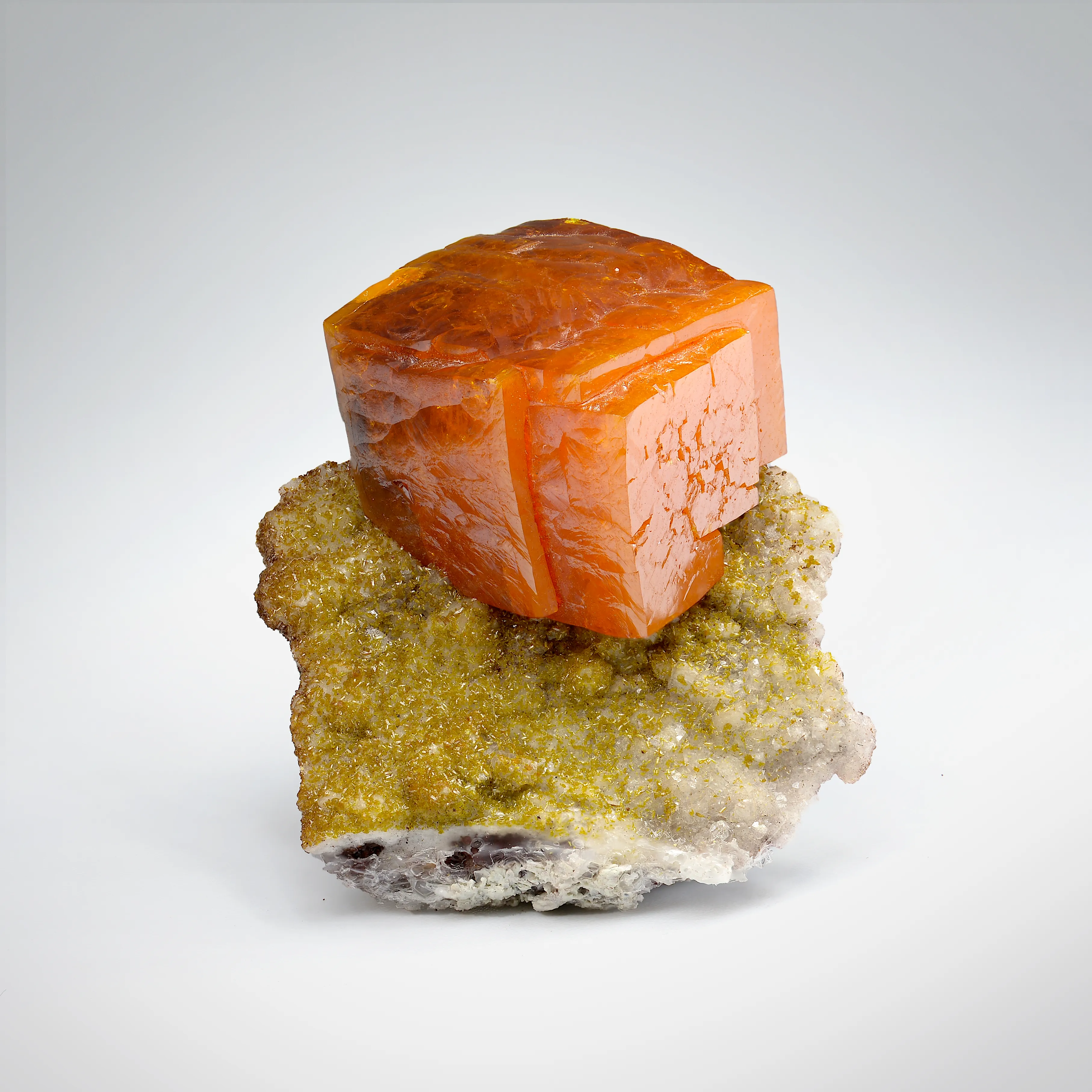 Wulfenite - image 1