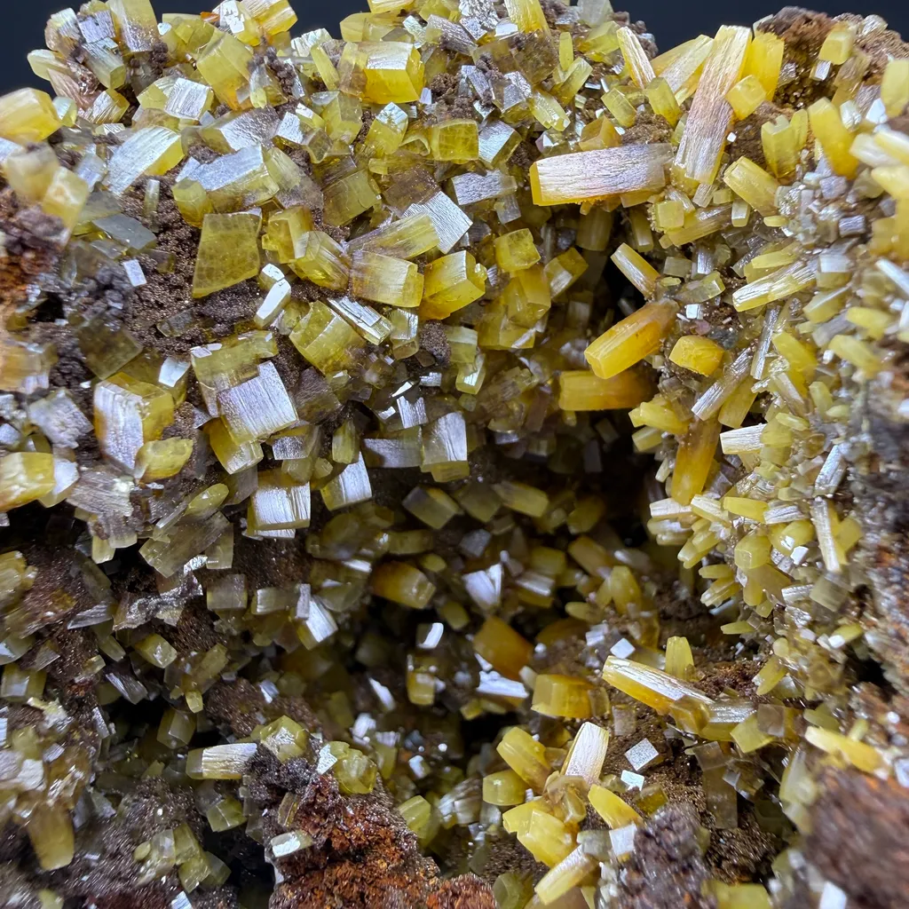 Wulfenite - image 4