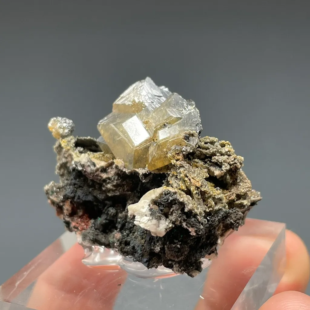 Wulfenite - image 3